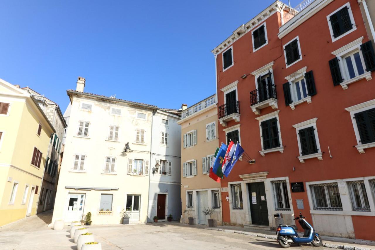 City Center 3 Bedroom Apartment Vrsar Exterior photo