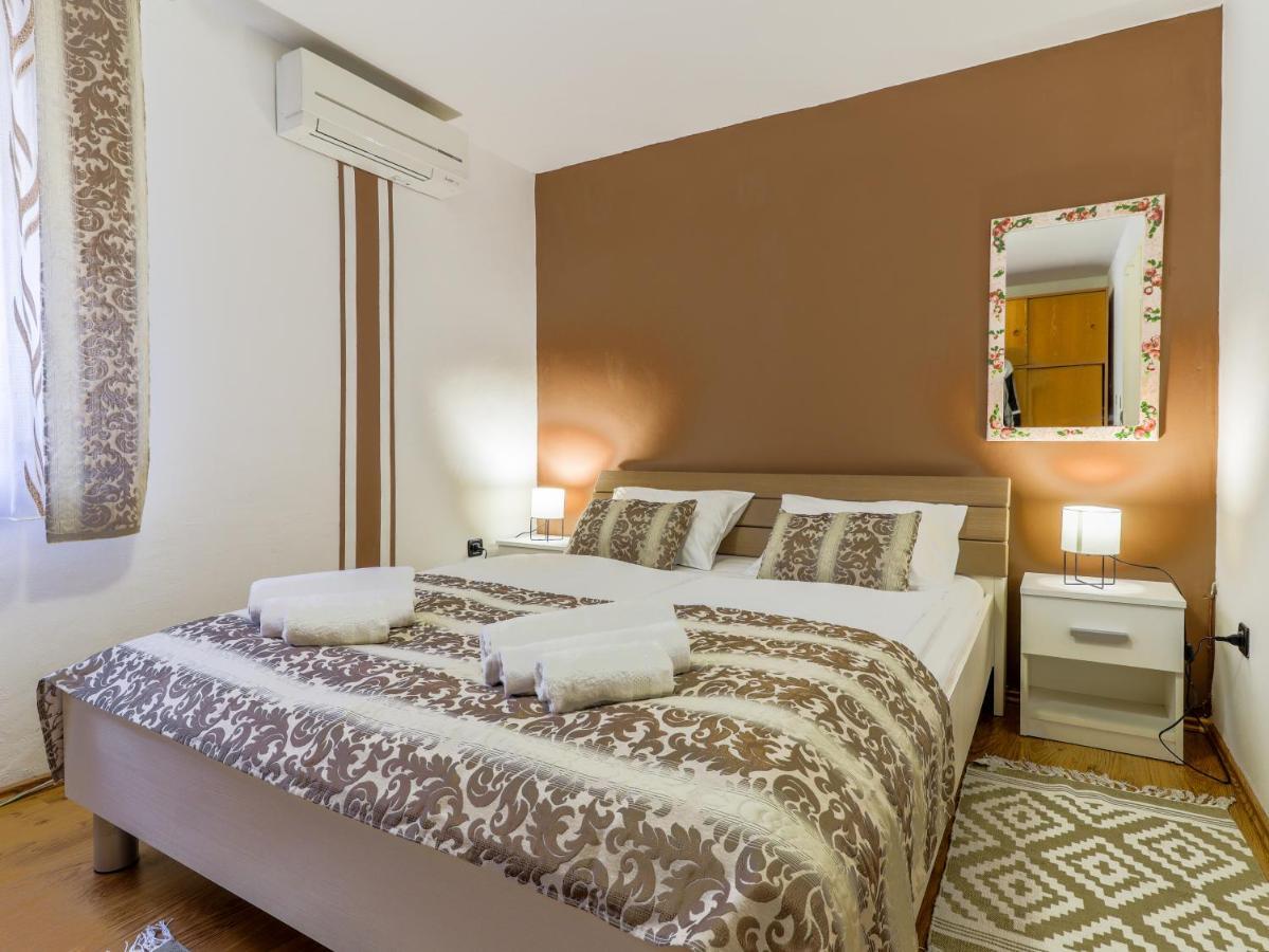 City Center 3 Bedroom Apartment Vrsar Exterior photo