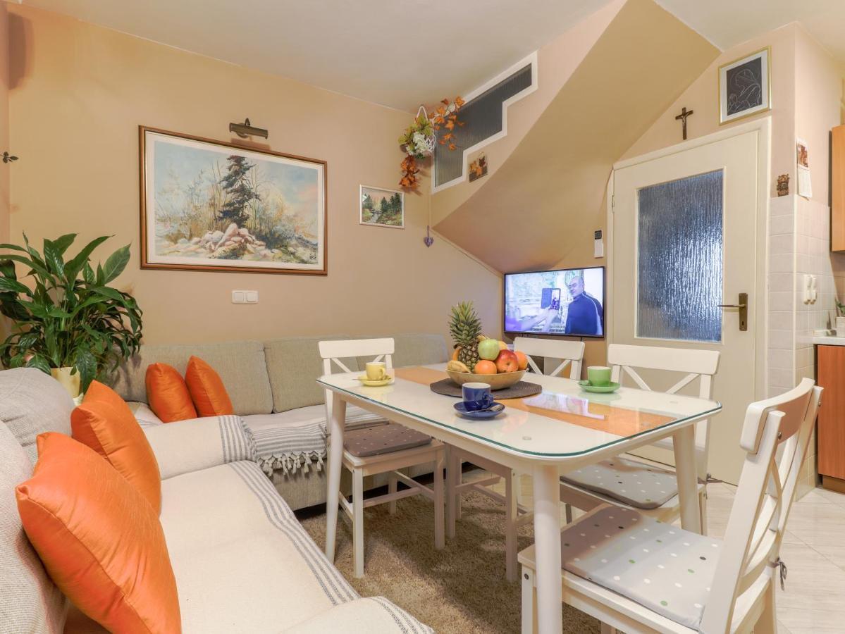 City Center 3 Bedroom Apartment Vrsar Exterior photo
